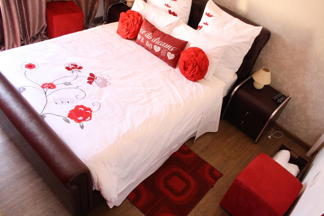 Sunflower Court Bed And Breakfast Gaborone Kültér fotó